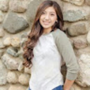 Meet your Posher, Lena